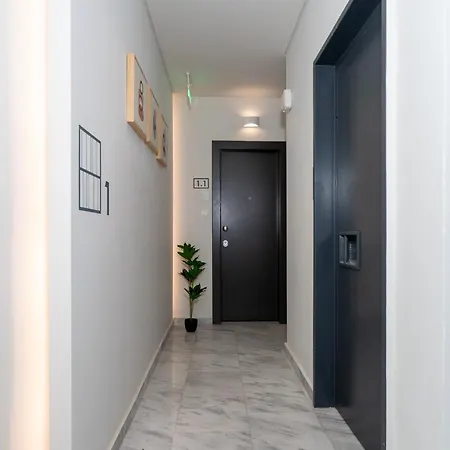 Luxury 101 In Apartment *